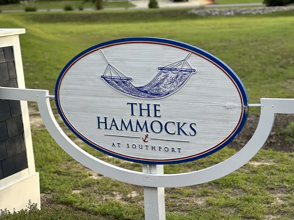 The Hammocks sign